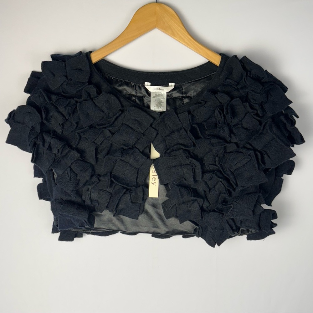 Esley Ruffled Black Crop Short Sleeve Shoulder Sweater